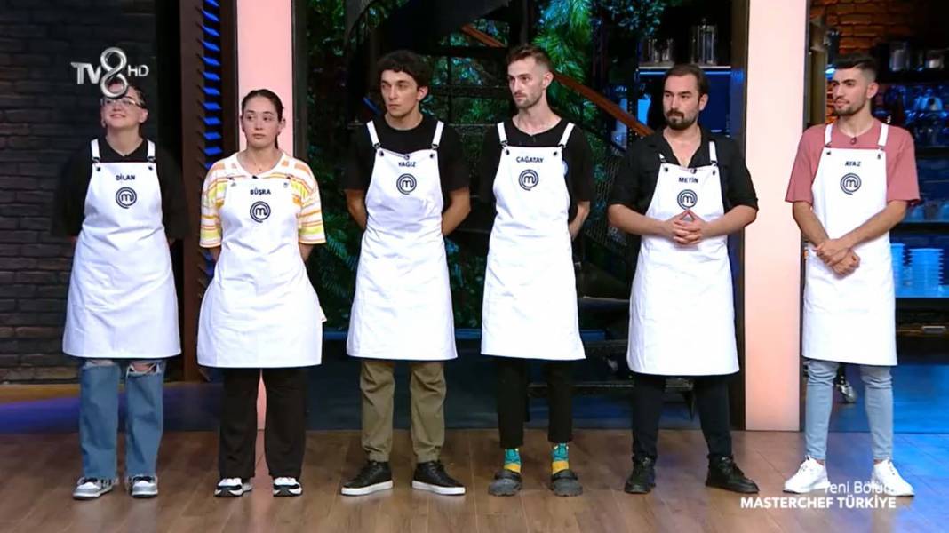 Masterchef Türkiye'de dengeler değişiyor! Mavi takımın kaptanlığı için büyük mücadele: Yarışmacılar soğuk soğuk terledi 10