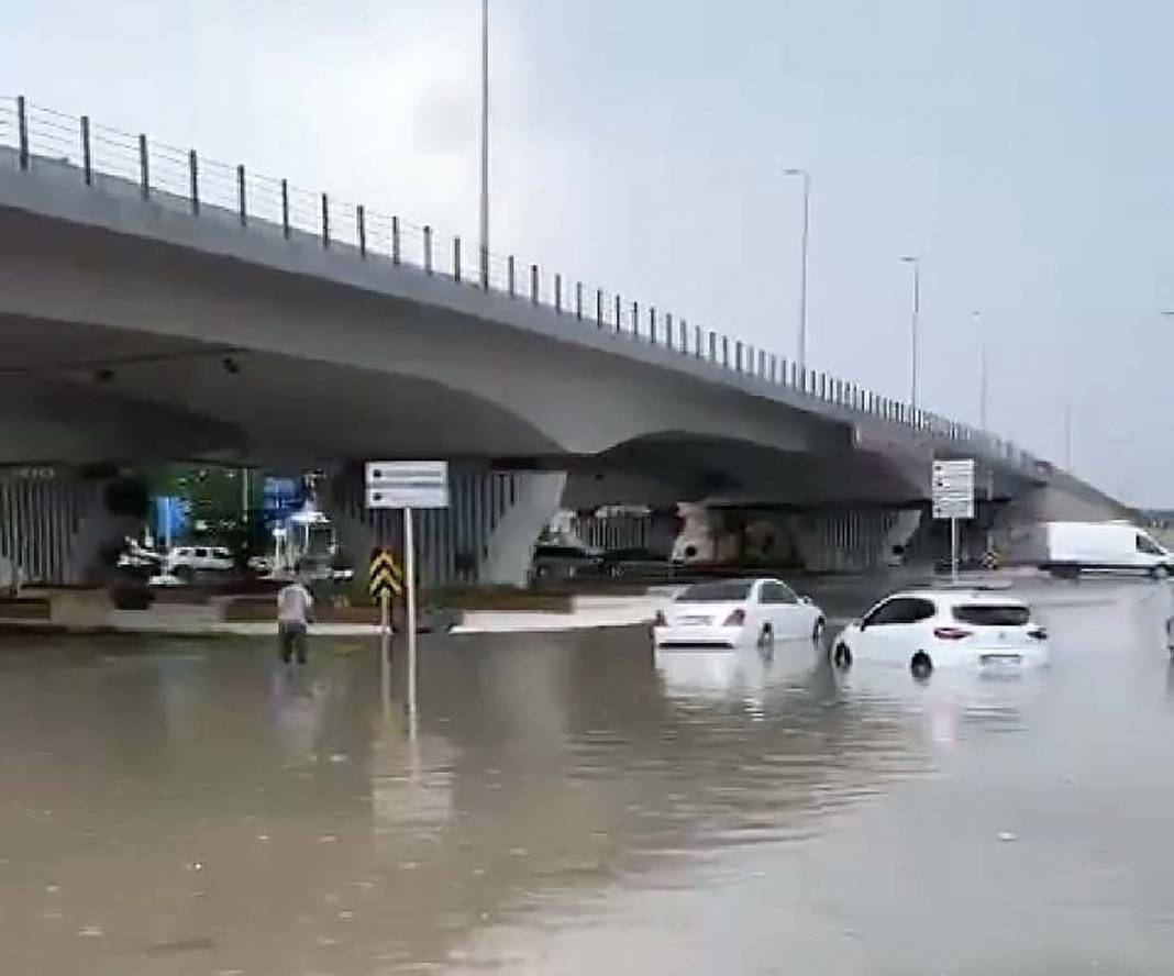 Denizli, hem kışı, hem yazı yaşadı! Merkezefendi de yağmur, Pamukkale'de güneş vardı! 2