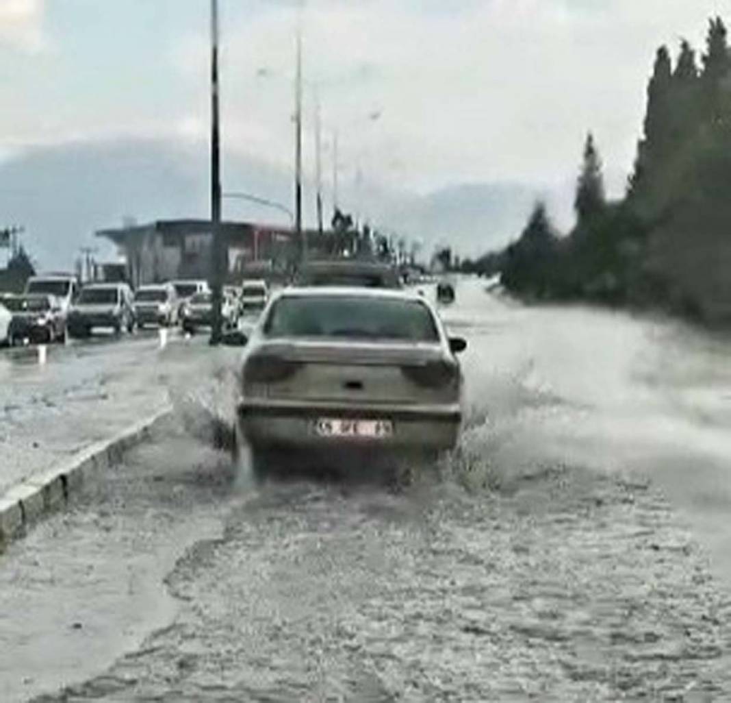 Denizli, hem kışı, hem yazı yaşadı! Merkezefendi de yağmur, Pamukkale'de güneş vardı! 5