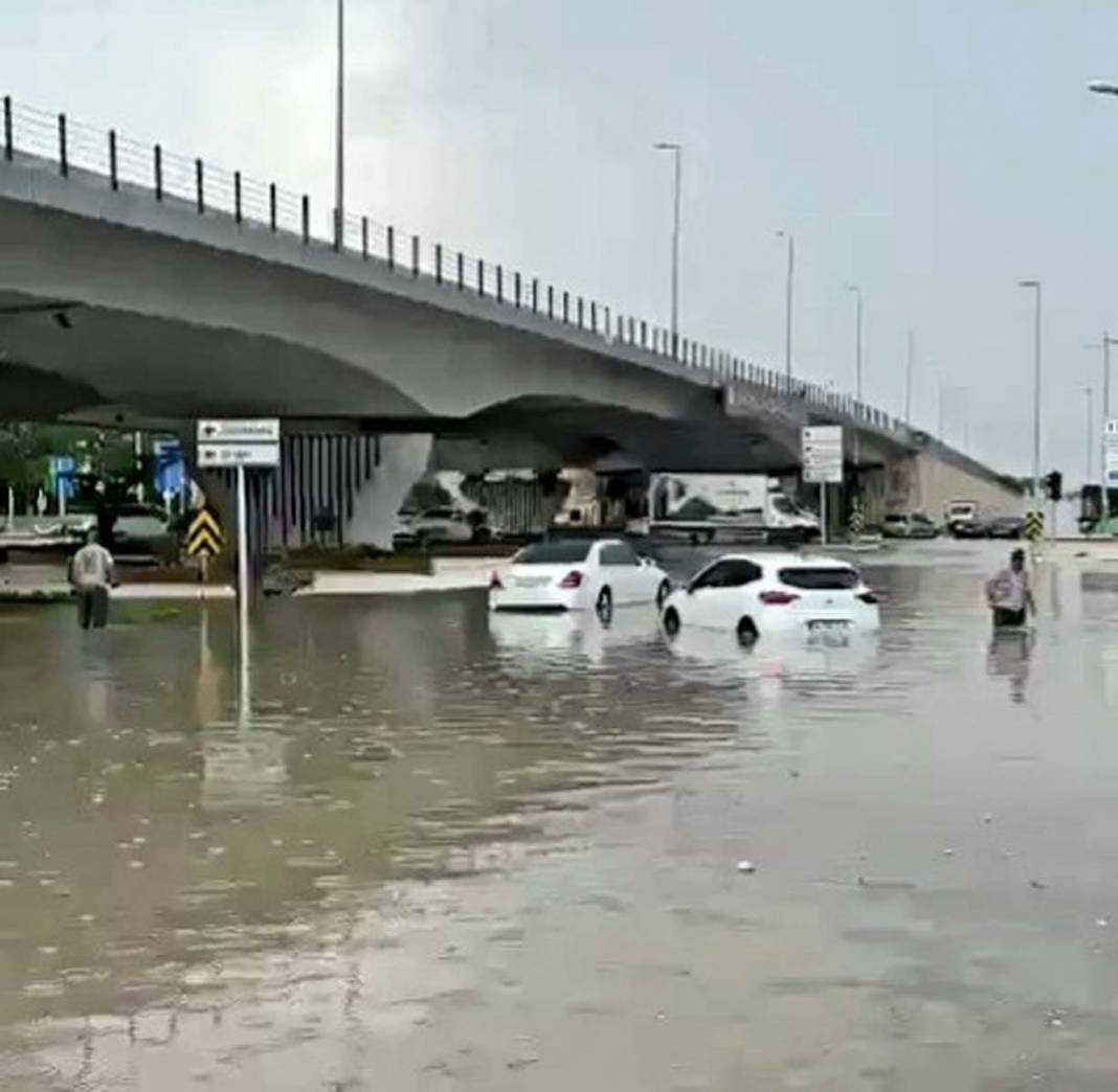 Denizli, hem kışı, hem yazı yaşadı! Merkezefendi de yağmur, Pamukkale'de güneş vardı! 8