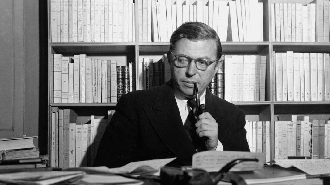 Efsane Akıl Çağı romanının yazarı filozof Jean Paul Sartre'ın eserlerinden en güzel alıntılar... 7