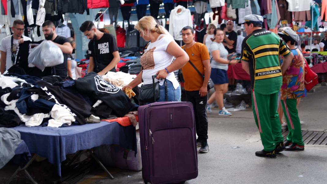 Bulgarlar alışveriş için geldi, Edirne'yi istila etti! "Türkiye’de her şey çok ucuz, bagajları dolduracağız" 5