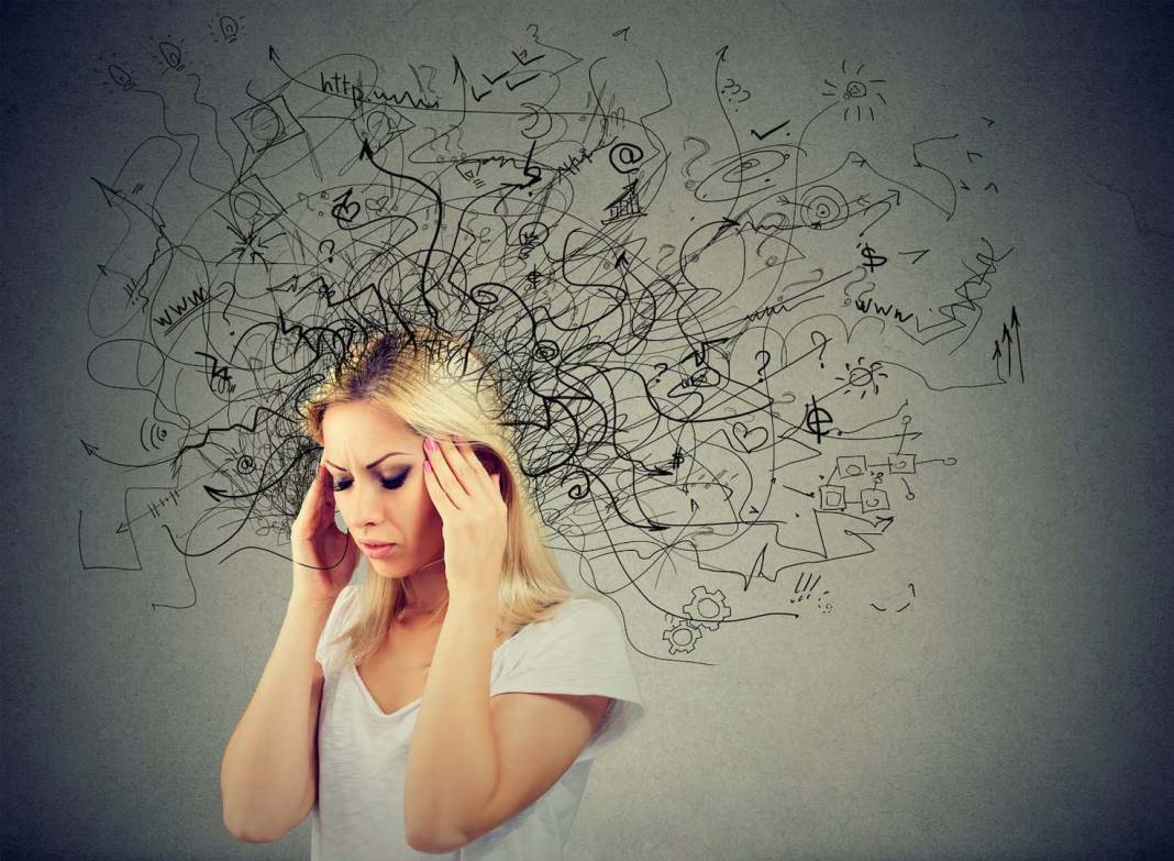 Akla aniden gelip gün boyunca devam ediyor! Bir türlü engel olunmayan şarkı söyleme durumu: Kulak Kurdu 3