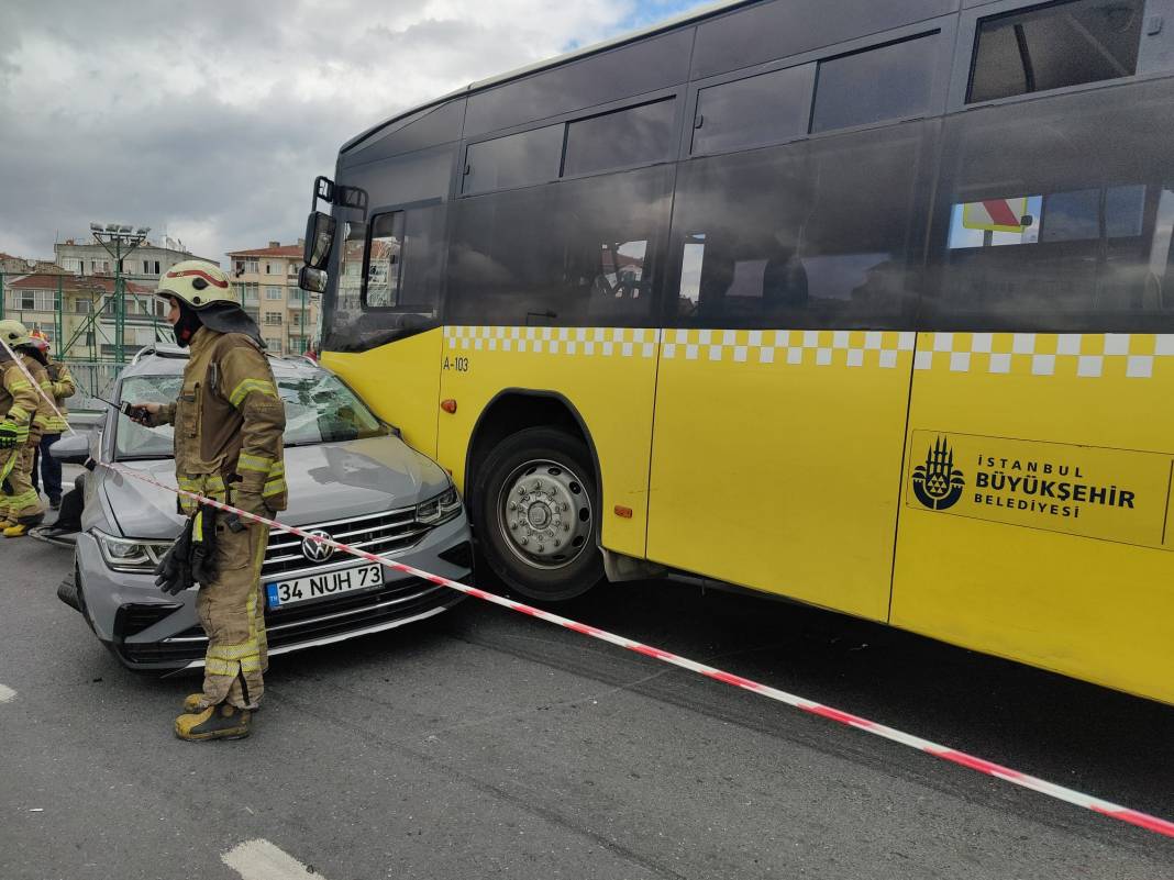 İstanbul Fatih'te zincirleme kaza! Freni patlayan İETT otobüsü dehşet saçtı: 14 yaralı 2