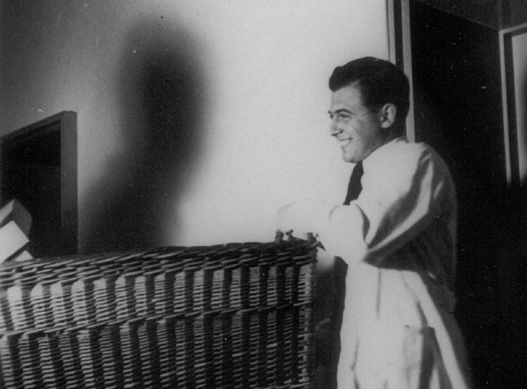 Kurbanlarına narkoz vermeden organlarını parçalayan, siyam ikizi yapmak için birbirlerine diken psikopat doktor: Josef Mengele 7