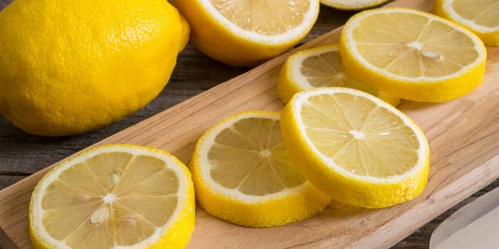 Faydalarını bilmeyen kalmasın! Sapasağlam bir vücudun kilit meyvesi: Limon