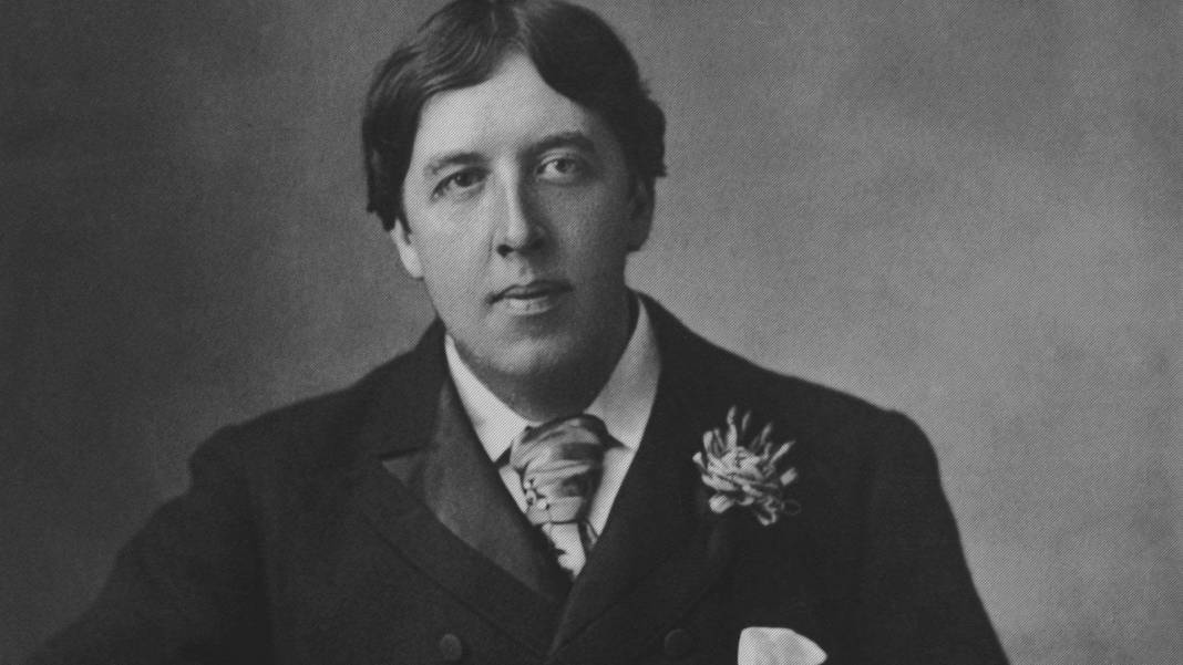 Zamanın ötesinde bir yazar olan Oscar Wilde'ın eserlerinden en sevilen 20 alıntı... 7