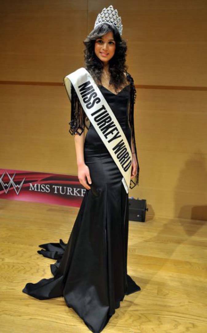 Geçmişten günümüze tüm Miss Turkey güzelleri | İşte Miss Turkey yarışmasını kazanan birinciler... 9