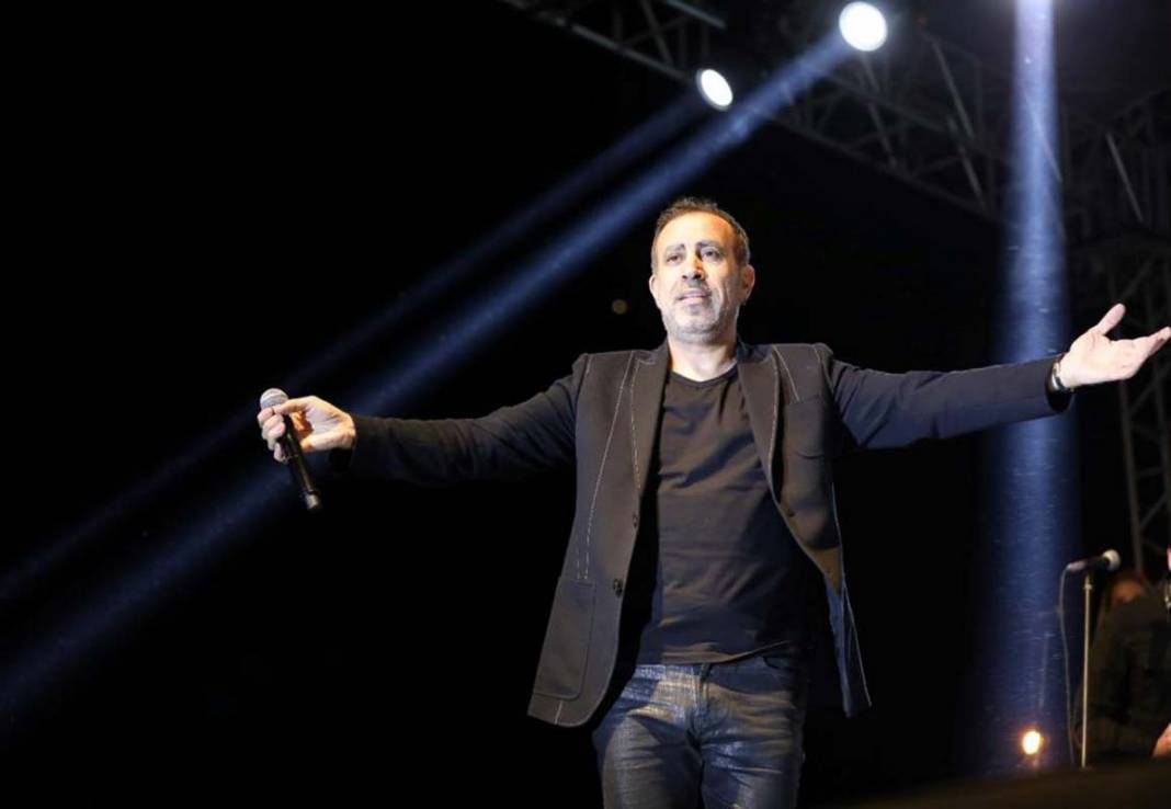 Haluk Levent konserindeki tüm güvenlik görevlilerini gönderip bakın ne yaptı! Yine gönülleri fethettii! 1