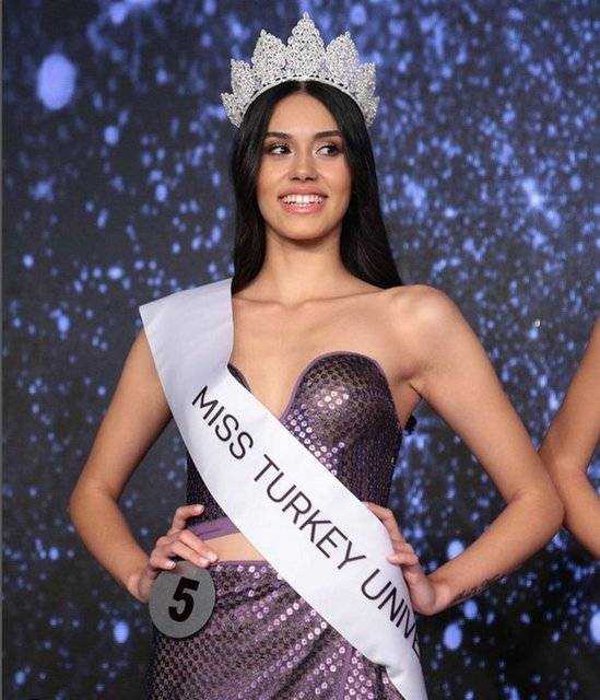 Miss Turkey üçüncüsü Neşe Erberk'in kızı Selin Erberk'e torpil uygulandı iddiası: "Nasıl üçüncü olur?" 10