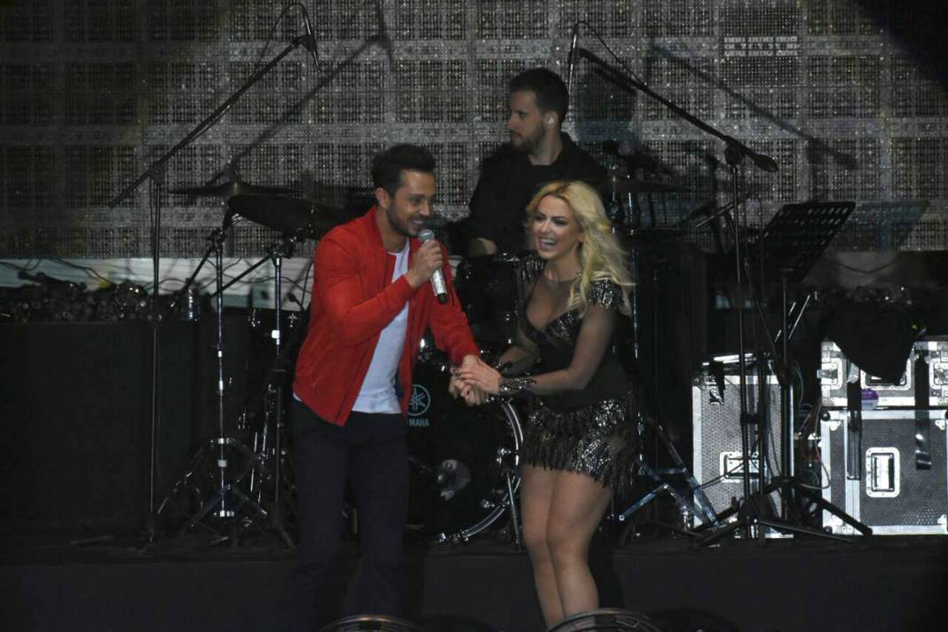 Murat Boz'dan imalı "Hadise" mesajı aşk iddiaları körükledi! 4