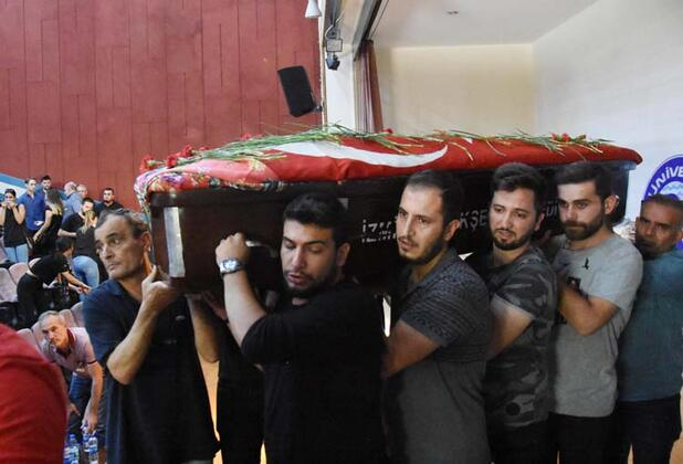 Genç kızın kahreden ölümü! Bu sözler tüm salonu yasa boğdu! 9