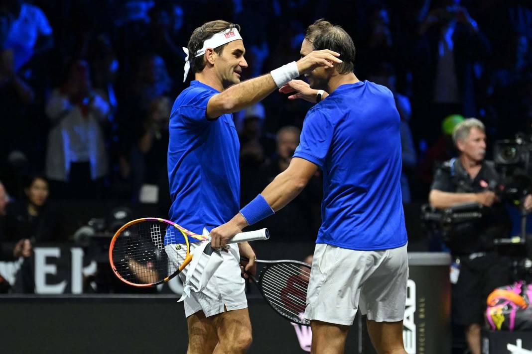 Tenis kortları efsaneye veda etti! Ekselansları Roger Federer kariyerini sonlandırdı, rakibi Nadal ağladı! 1