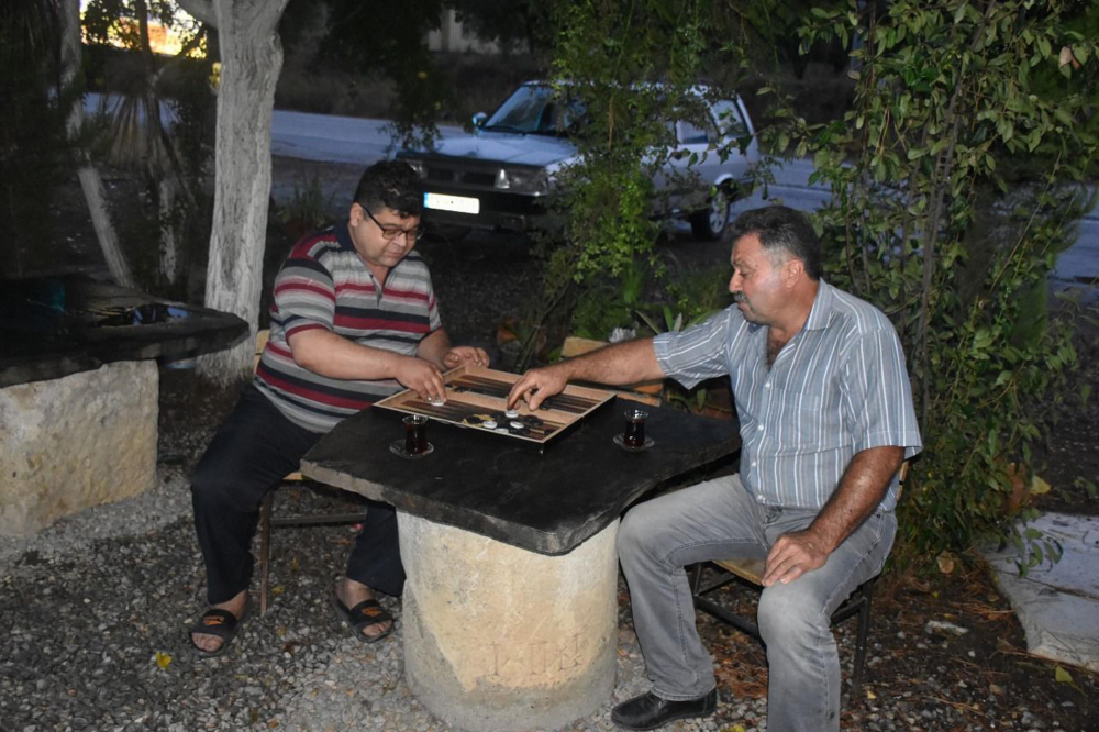 2 bin yıl öncesine ait mermer taş 35 sene kahvehanede kullanıldı! 1