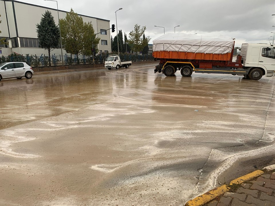 Tuzla'da yanan fabrika çevresinde sarı ve beyaz su tedirginliği! 5