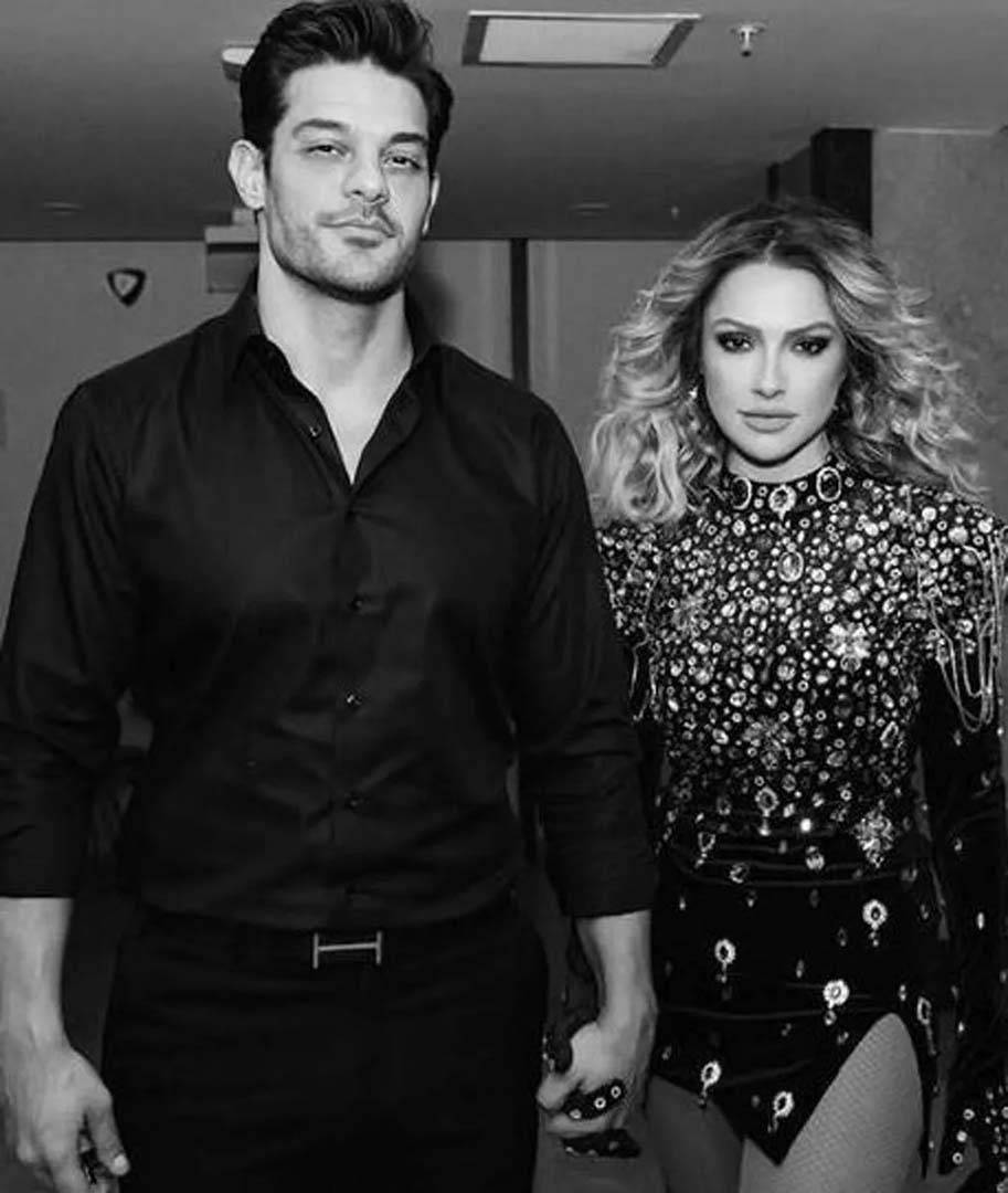 Büyük aşk tek celsede sonlandı! Hadise ve Mehmet Dinçerler bugün resmen boşandı! 8