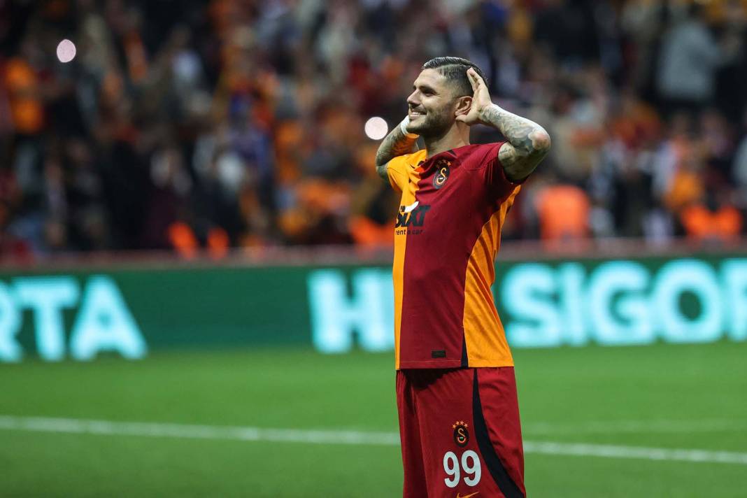 Galatasaray'ın yeni yıldızı Mauro Icardi'den kötü haber! Futbolu bırakacak mı? 5