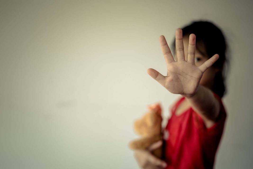 10 yaşındaki kız çocuğundan kan donduran ihbar! Babası cinsel hizmet için başkalarına satmış! 3