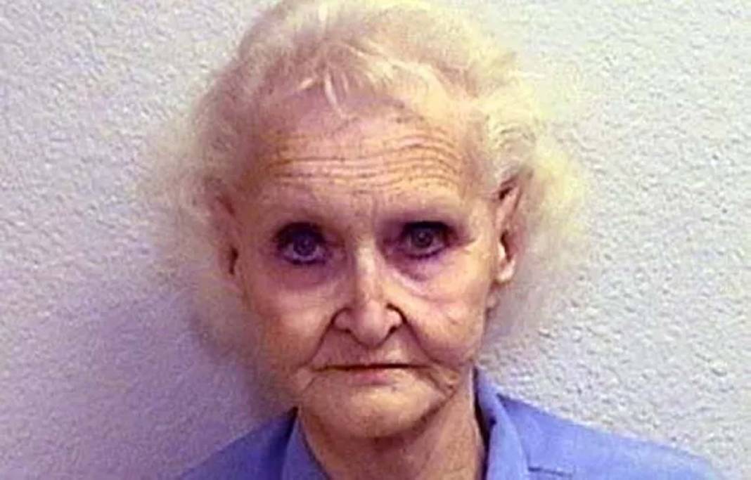 İşlettiği hasta bakım pansiyonunda vahşice cinayetler işleyen seri katil: Dorothea Puente 4