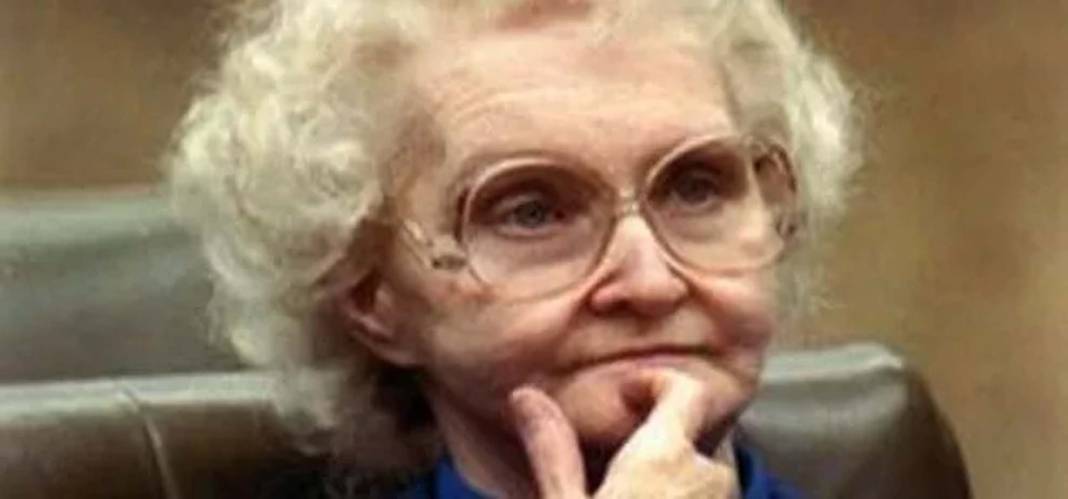 İşlettiği hasta bakım pansiyonunda vahşice cinayetler işleyen seri katil: Dorothea Puente 5