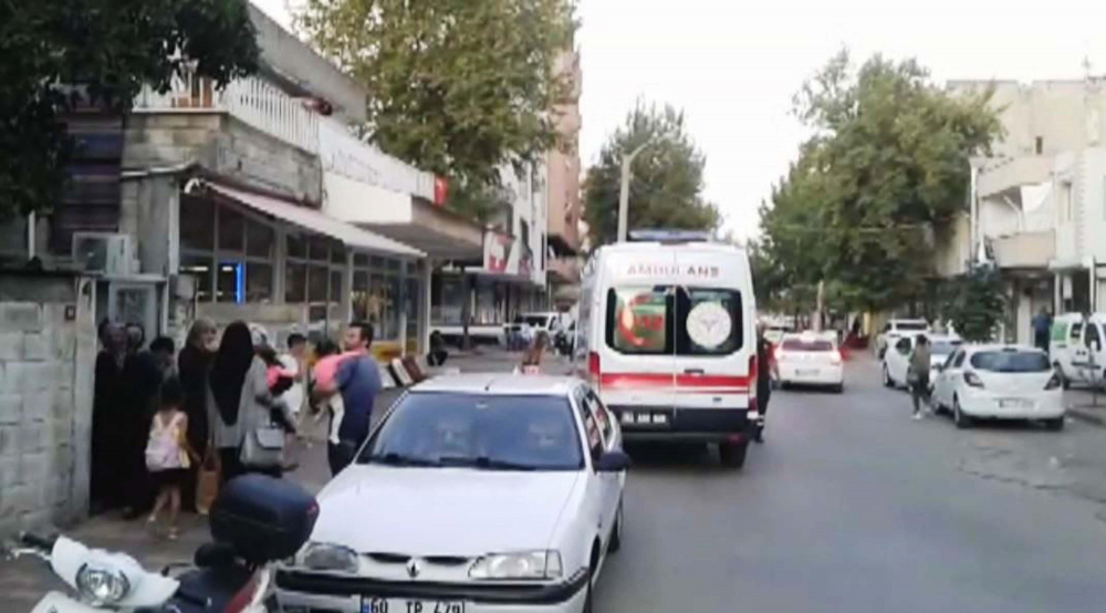 Yine koca şiddeti! Hamile karısını sokak ortasında tekme tokat dövdü 1