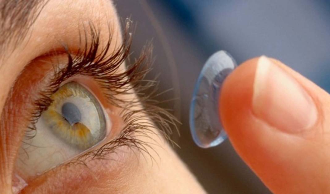 Gözünde unuttuğu lensler kabusu oldu! Doktor tam 23 tane... 4
