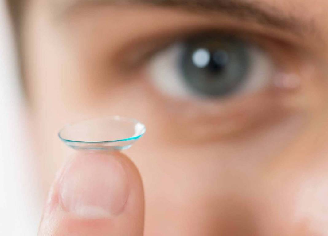 Gözünde unuttuğu lensler kabusu oldu! Doktor tam 23 tane... 8