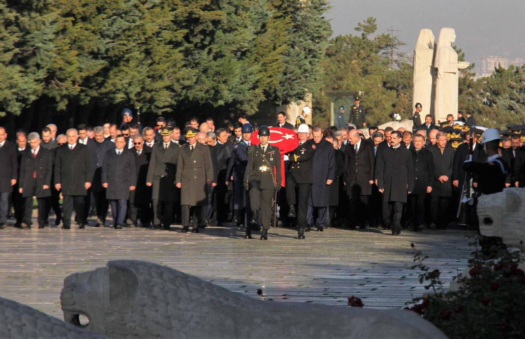 Devlet erkanı Anıtkabir'e geldi! Mustafa Kemal Atatürk için tören düzenlendi! 18