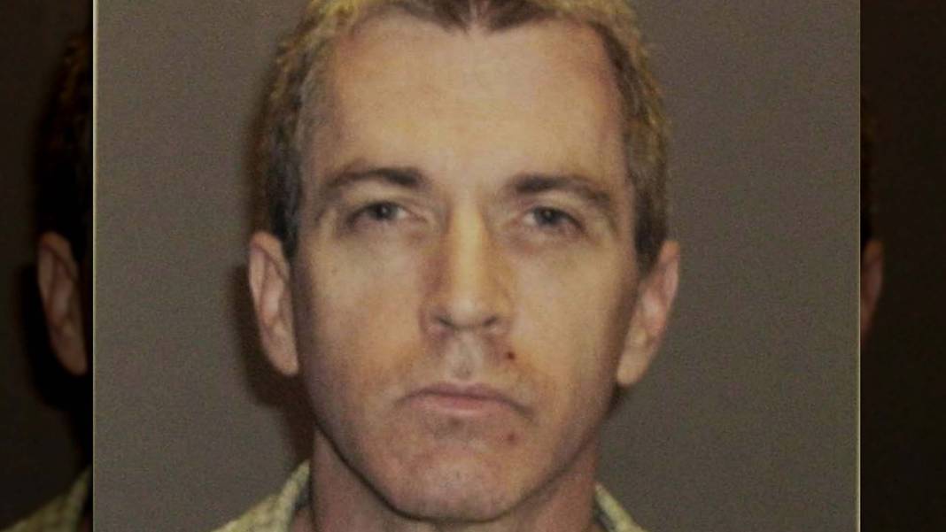 Yüksek dozda ilaç enjekte ederek yüzlerce hastasının ölümüne neden olan hemşire: Ölüm Meleği Charles Cullen 8