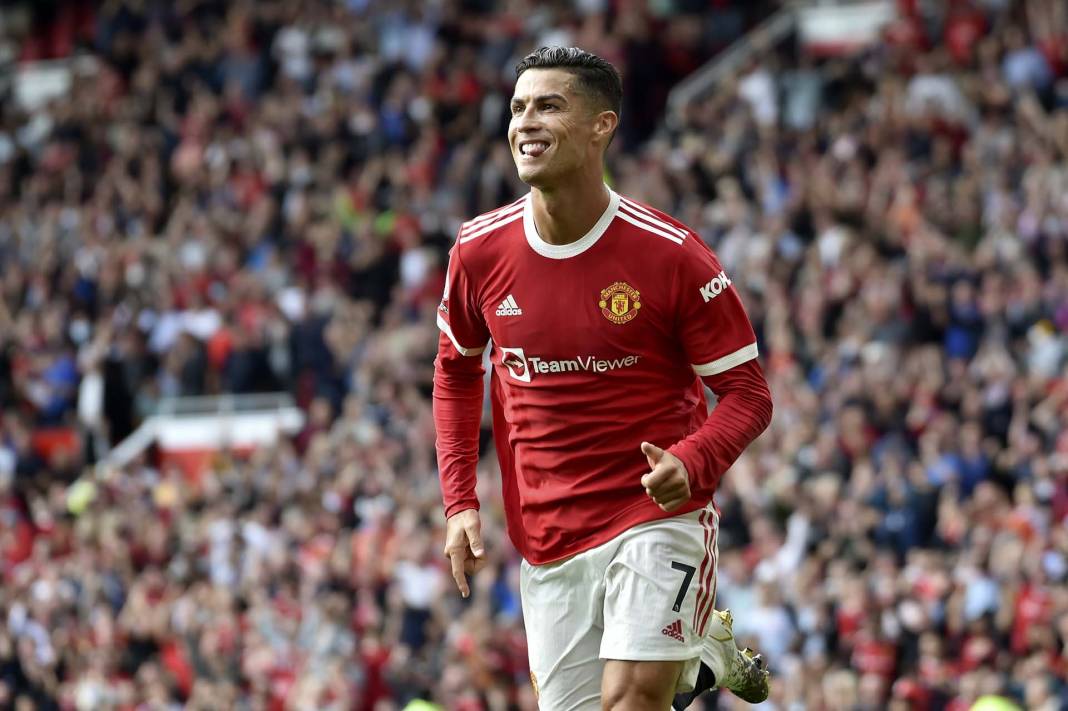 Manchester United duyurdu: Cristiano Ronaldo'nun sözleşmesi feshedildi 2