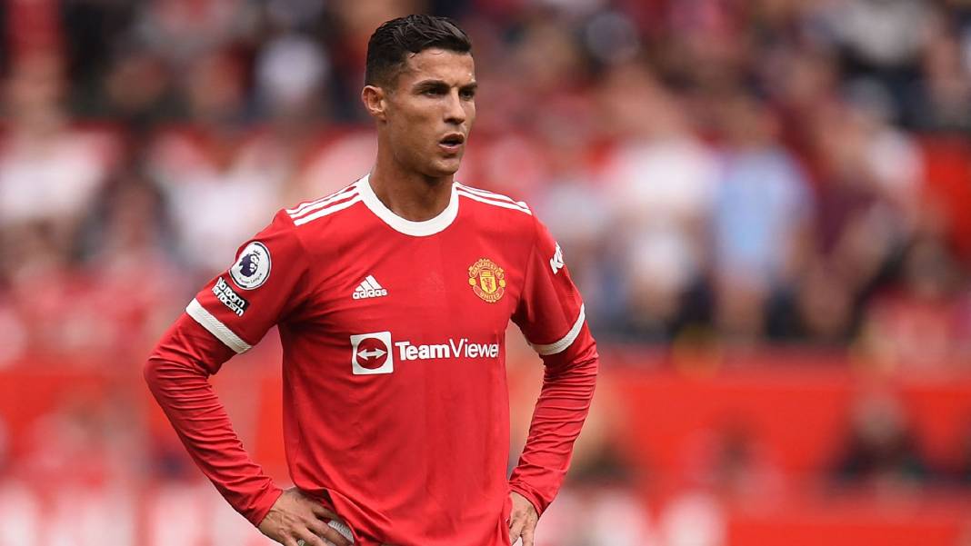 Manchester United duyurdu: Cristiano Ronaldo'nun sözleşmesi feshedildi 8