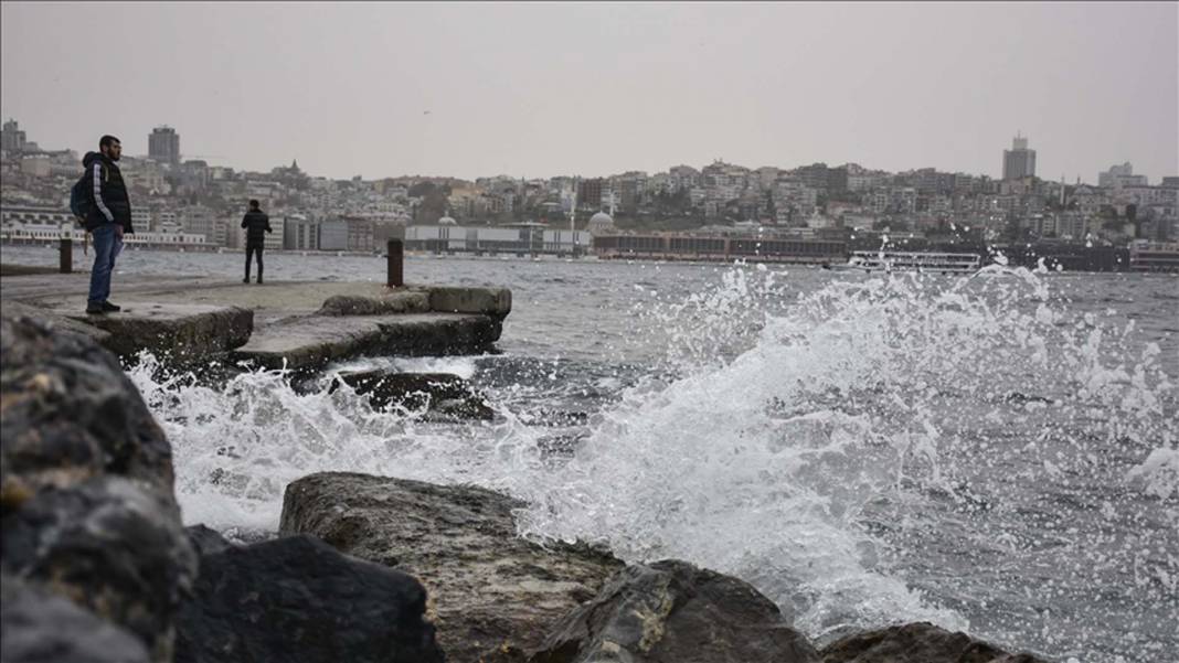Meteoroloji turuncu kodla uyarmıştı! AFAD'dan İstanbullulara mesaj: Kuvvetli fırtına geliyor, önleminizi alın 9