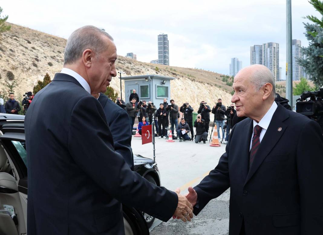 Cumhurbaşkanı Erdoğan, Devlet Bahçeli'yi ziyaret etti! Kritik konular masaya geldi 2