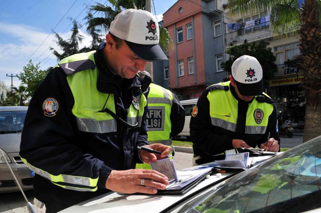 2023 yılı trafik cezaları belli oldu! Trafikte bunları sakın yapmayın! 1