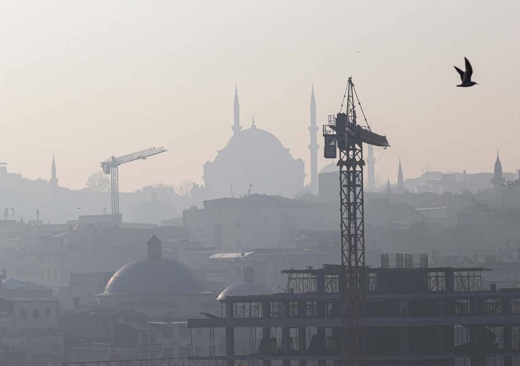 İstanbul'dan sis manzaraları! Fatih Sultan Mehmet Köprüsü yok oldu 14