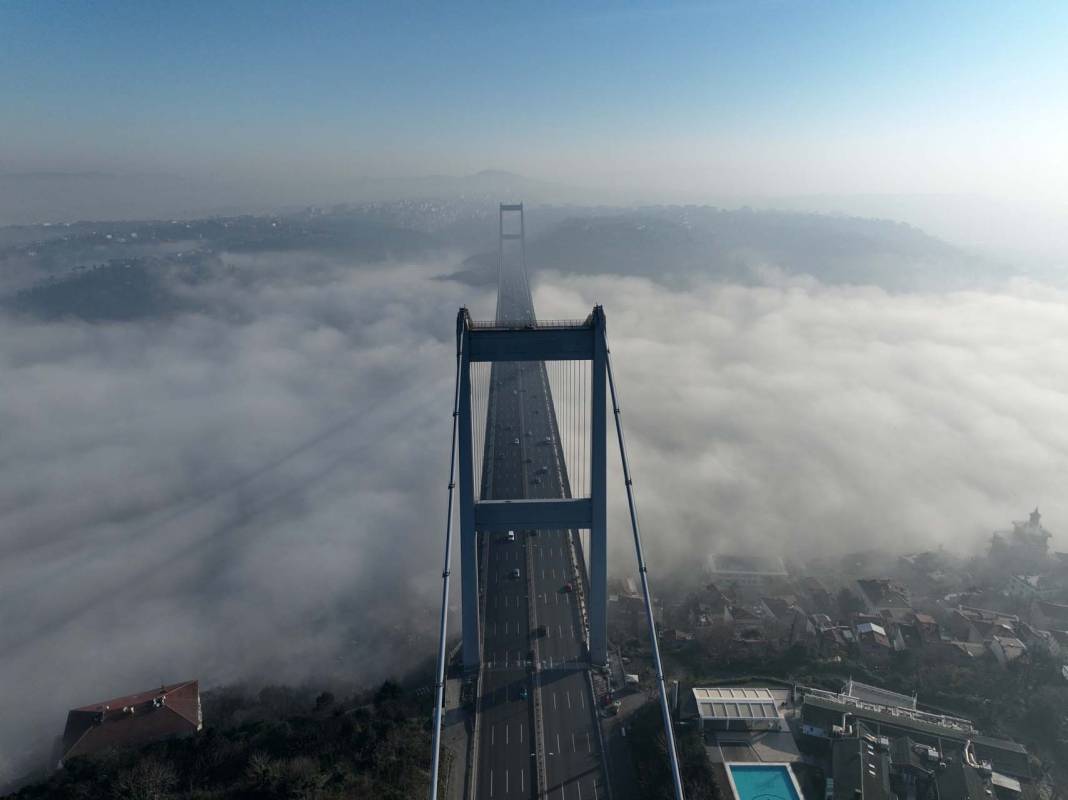 İstanbul'dan sis manzaraları! Fatih Sultan Mehmet Köprüsü yok oldu 7