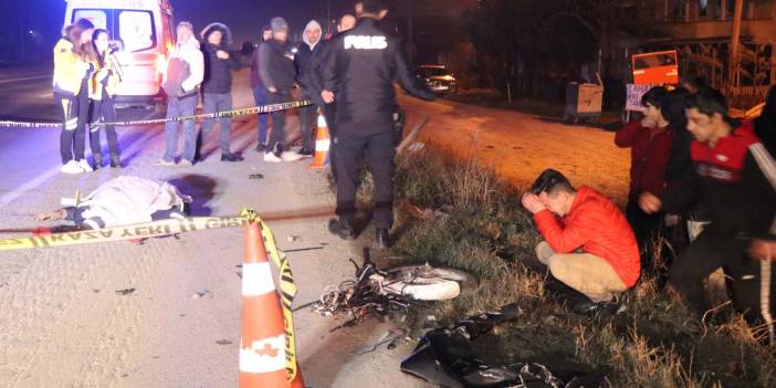 Sakarya'nın Erenler ilçesinde feci kaza! Hafif ticari araçla motosiklet çarpıştı: 1 ölü,1 yaralı