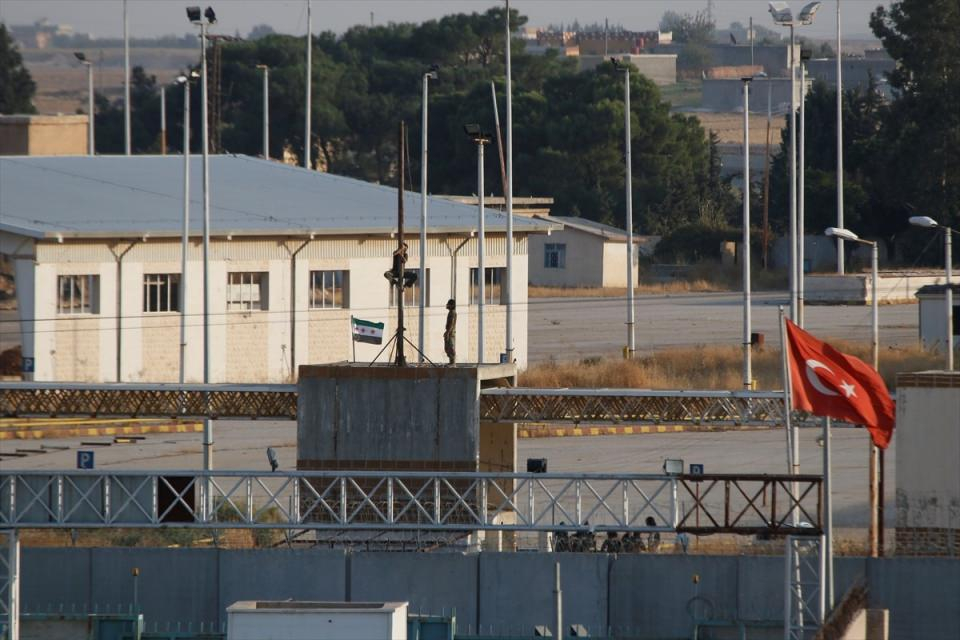 YPG/PKK'nın asayiş merkezi ele geçirildi 20