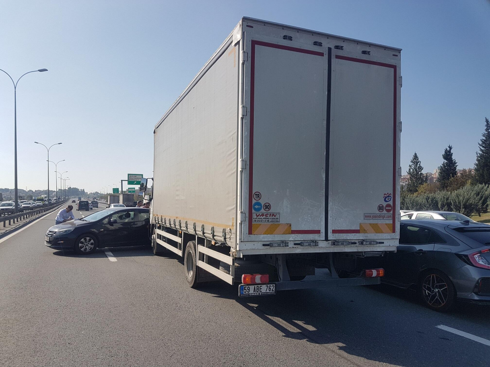 TEM Otoyolu'nda feci kaza! 3