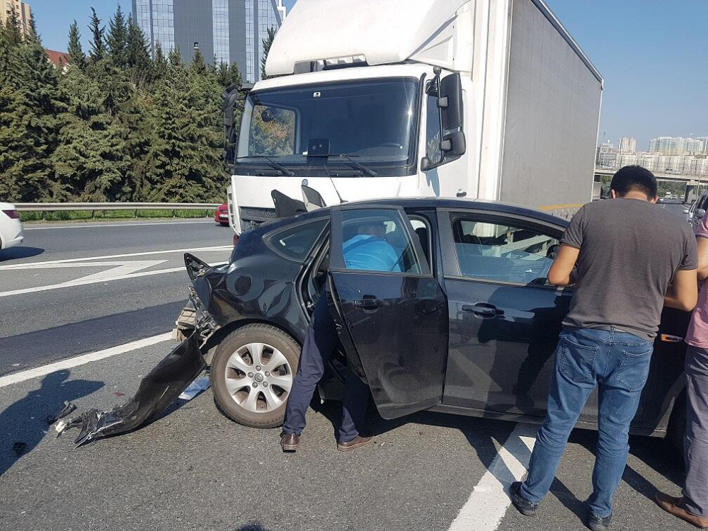TEM Otoyolu'nda feci kaza! 6
