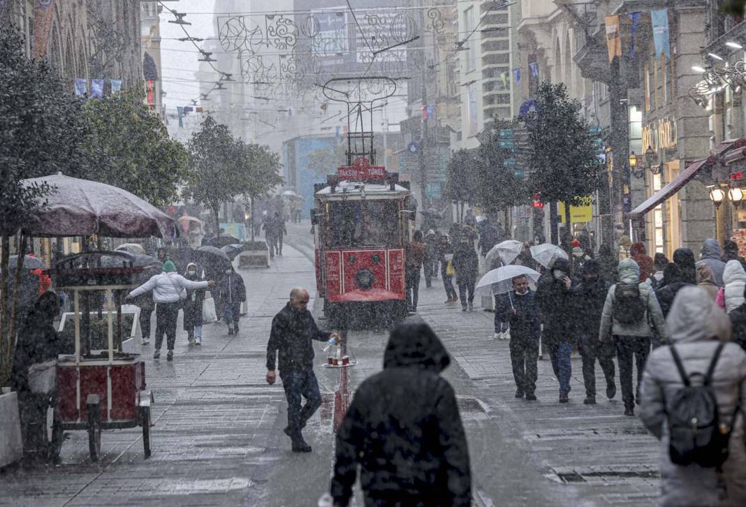 Meteoroloji kahini Kerem Ökten tarih verdi! Kış başlıyor, Ankara ve İstanbul'a kar geliyor: "Çok bereketli bir dönem başlıyor" 1