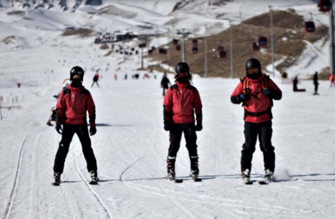 Erciyes'in güvenliğini  Jandarma Arama Kurtarma ekipleri sağlıyor! 9