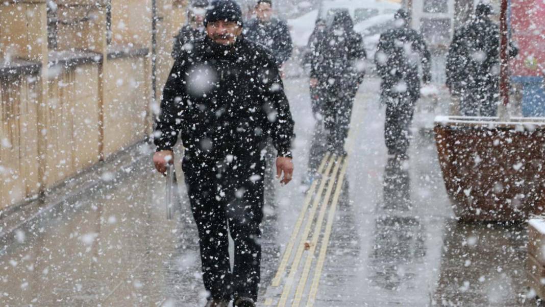 Türkiye tir tir titreyecek! İzlanda'dan soğuk hava dalgası geliyor: İstanbul'a o tarihlerde kar yağacak 1