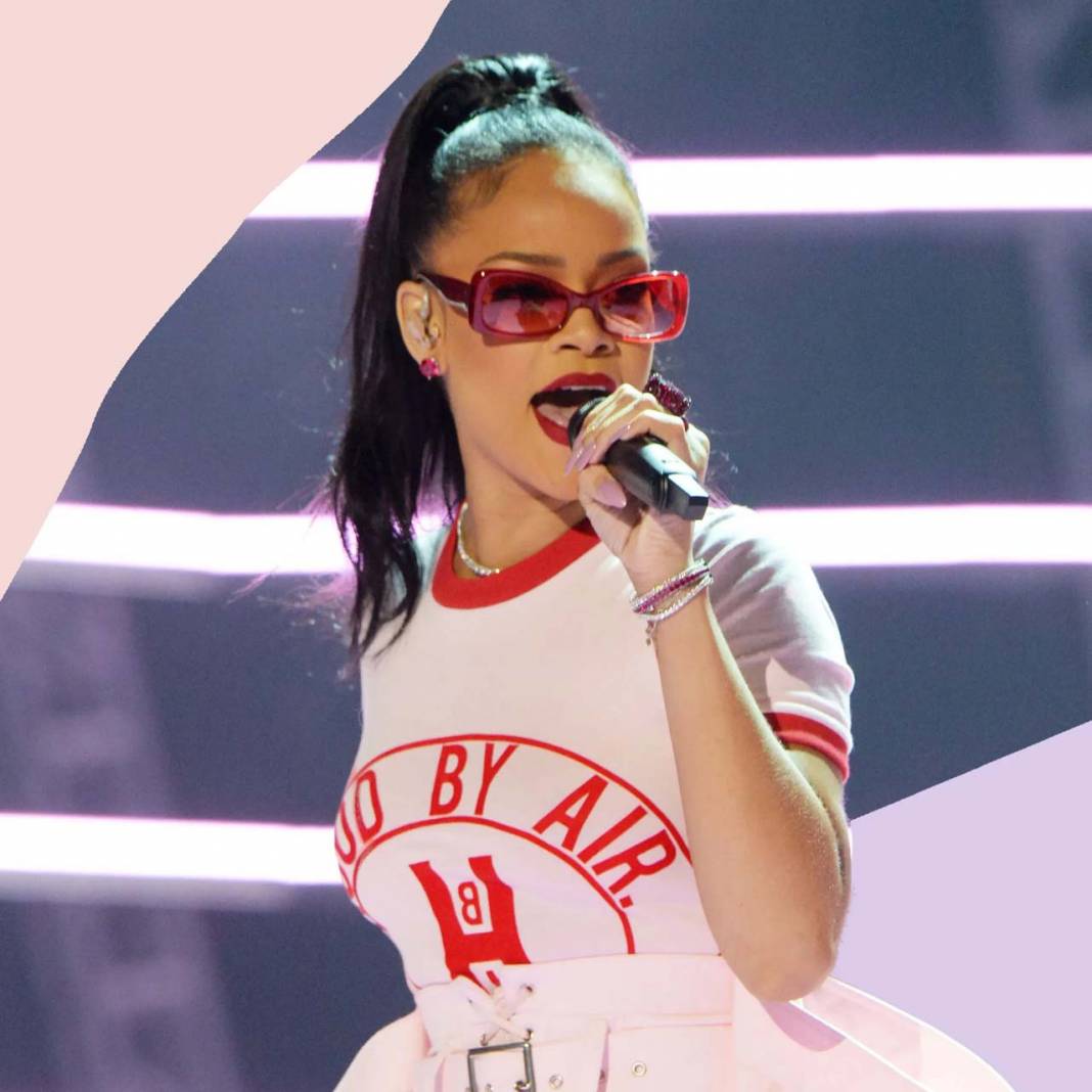 Rihanna Super Bowl 2023'de rüzgar gibi esecek!  Sahneye özel tasarladığı koleksiyonuyla katılacak! 1