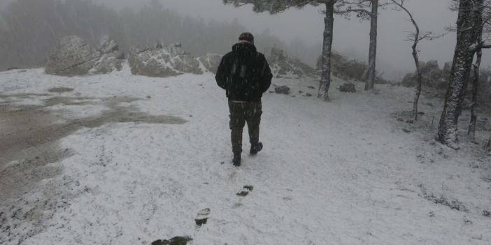 Meteoroloji Genel Müdürlüğü'nden İstanbul için yoğun kar yağışı uyarısı! Buzlanma, don, tipi şeklinde kar etkili olacak!