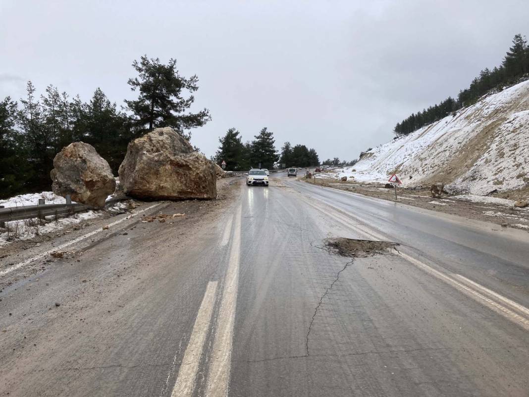 7.4 büyüklüğünde deprem! İşte Kahramanmaraş'taki son durumu gösteren fotoğraflar... 15