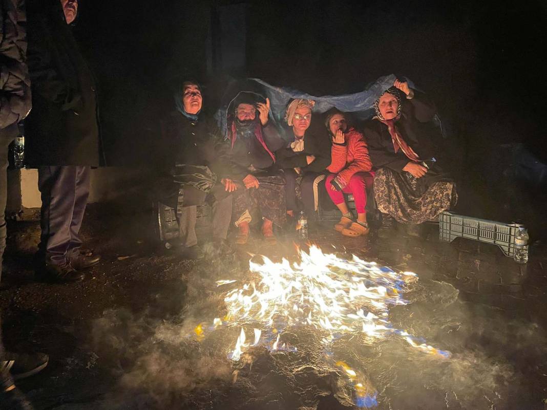 7.4 büyüklüğünde deprem! İşte Kahramanmaraş'taki son durumu gösteren fotoğraflar... 4