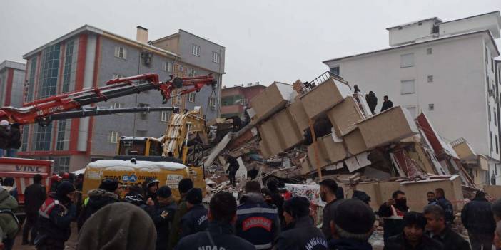 7.4 büyüklüğünde deprem! İşte Kahramanmaraş'taki son durumu gösteren fotoğraflar...