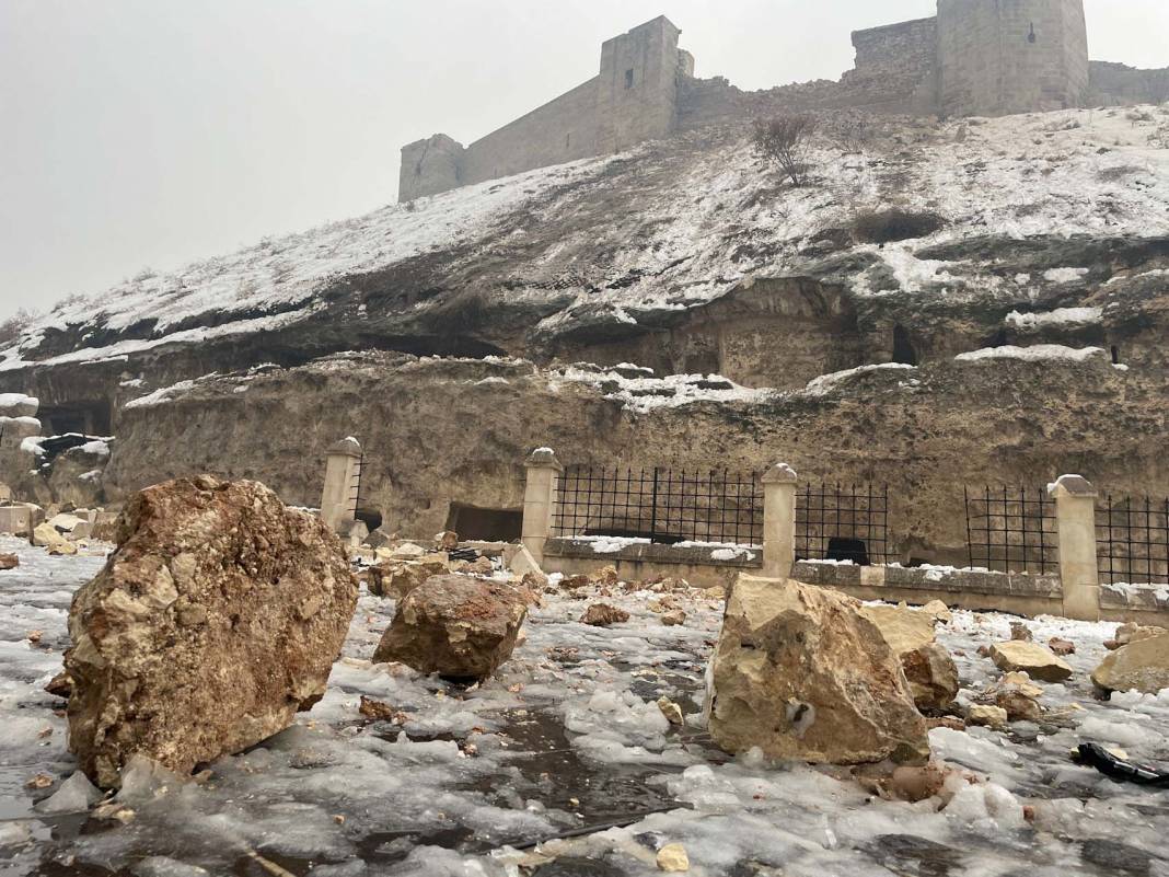 Kahramanmaraş'taki 7.4 deprem Gaziantep Kalesi'ni yıktı! İşte kalenin son durumu... 2