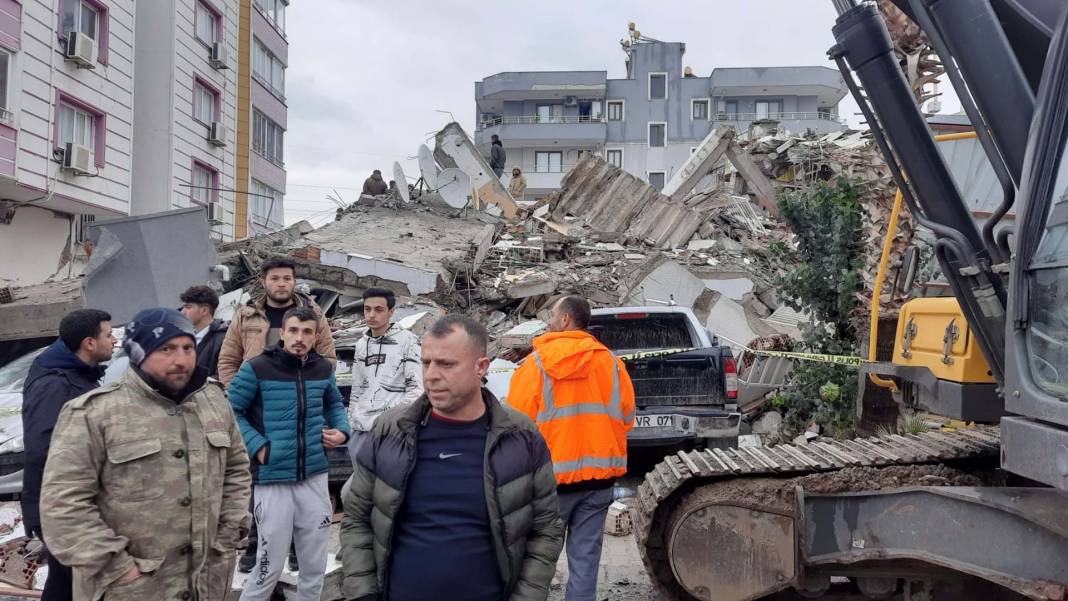 Yüreğimiz yanıyor! Deprem felaketinin yaşandığı Hatay dronla görüntülendi! İşte o fotoğraflar... 23